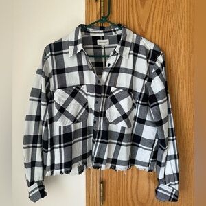 Women’s Cropped Button Down Shirt